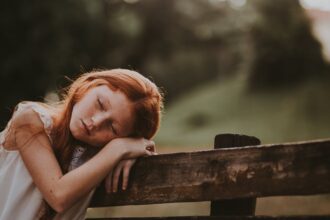 découvrez les bienfaits du sommeil naturel : conseils, astuces et techniques pour améliorer votre qualité de sommeil et favoriser des nuits réparatrices.