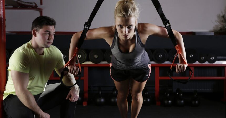 découvrez les bienfaits de l'entraînement en force pour améliorer votre santé, renforcer vos muscles et augmenter votre endurance. apprenez des techniques efficaces et des conseils pratiques pour intégrer le renforcement musculaire dans votre routine quotidienne.