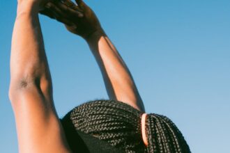 découvrez les bienfaits du stretching pour améliorer votre souplesse, réduire les tensions musculaires et favoriser la relaxation. adoptez des exercices simples et efficaces pour intégrer le stretching dans votre routine quotidienne.