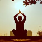 découvrez l'art de la pleine conscience (mindfulness) et apprenez à vivre l'instant présent. explorez des techniques de méditation, des exercices pratiques et des conseils pour intégrer la mindfulness dans votre quotidien afin d'améliorer votre bien-être mental et émotionnel.