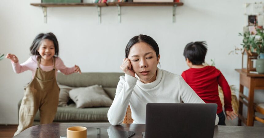 découvrez les causes et solutions pour lutter contre la fatigue au quotidien. apprenez à gérer votre énergie, améliorer votre sommeil et retrouver votre vitalité.