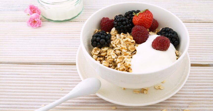 découvrez l'importance des fibres alimentaires pour une santé optimale. apprenez comment elles favorisent la digestion, régulent le poids et améliorent le bien-être général. intégrez facilement des sources de fibres dans votre alimentation pour bénéficier de leurs nombreux atouts.