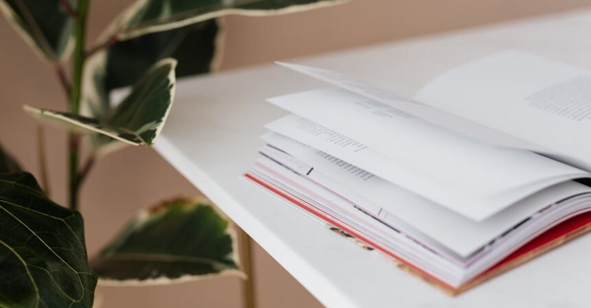 découvrez le ficus, une plante d'intérieur populaire aux nombreuses variétés. apprenez comment l'entretenir, ses bienfaits pour votre espace de vie et des astuces pour le cultiver avec succès.