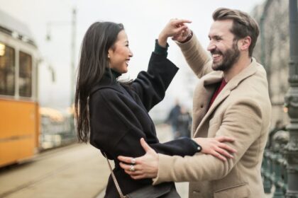 découvrez l'engagement à travers notre plateforme dédiée, où nous explorons les différentes facettes du commitment. que ce soit dans le cadre professionnel, personnel ou social, apprenez comment l'engagement influence nos vies et comment y parvenir.