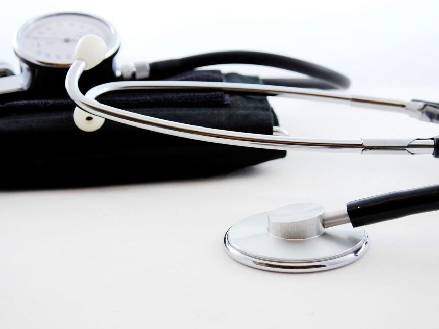 découvrez des conseils et des stratégies efficaces pour améliorer votre santé cardiovasculaire. apprenez à prévenir les maladies cardiaques grâce à une alimentation équilibrée, de l'exercice régulier et des pratiques de vie saines.