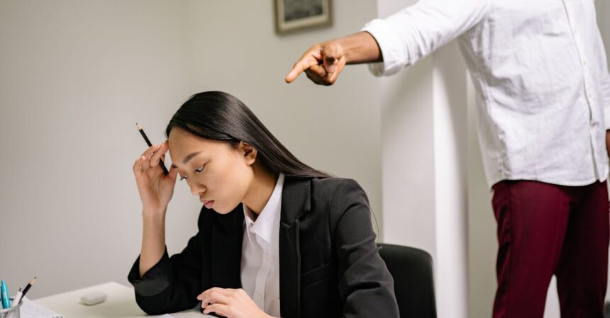 découvrez comment l'anxiété relationnelle affecte vos interactions personnelles et apprenez des stratégies pour surmonter ce sentiment. explorez des conseils pratiques pour améliorer votre bien-être émotionnel et renforcer vos relations.