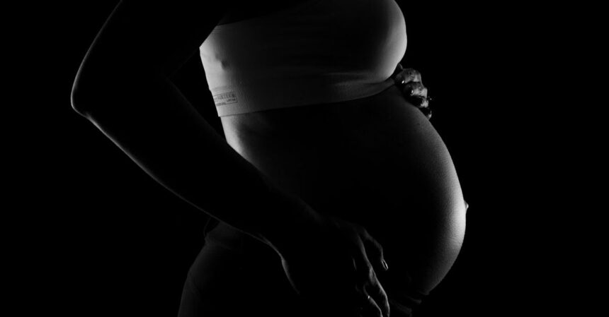 découvrez tout ce que vous devez savoir sur la grossesse : conseils pratiques, informations médicales et recommandations pour vivre ce moment unique de manière sereine et informée.