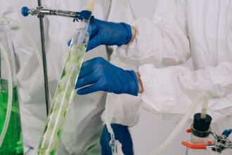 découvrez tout sur le reflux acide : symptômes, causes, traitements et conseils pratiques pour soulager l'inconfort et améliorer votre qualité de vie. informez-vous pour mieux gérer votre santé digestive.