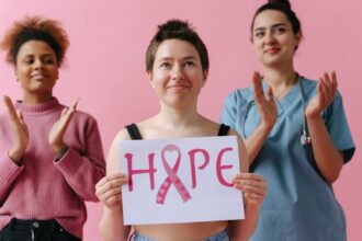 rejoignez notre groupe de soutien pour les personnes touchées par le cancer, où vous trouverez écoute, partage d'expériences et ressources pour mieux vivre cette épreuve. ensemble, nous surmonterons les défis liés au cancer.