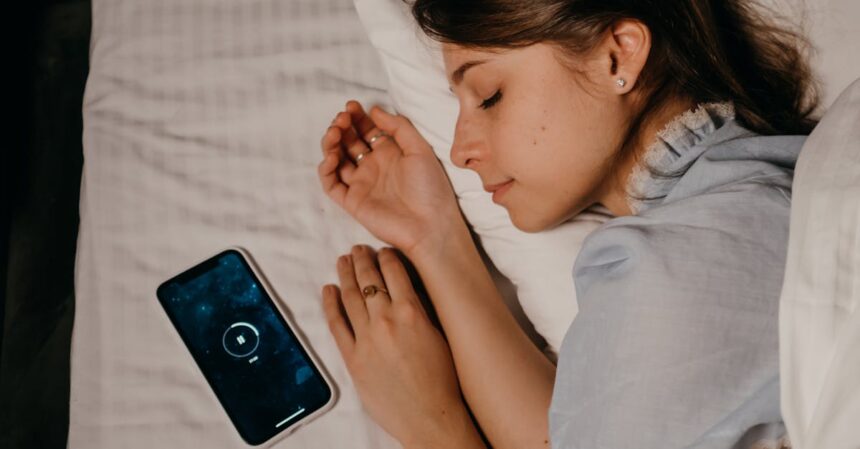 découvrez l'importance de l'hygiène du sommeil pour améliorer votre qualité de vie. apprenez des conseils pratiques pour instaurer de bonnes habitudes de sommeil et profiter d'une nuit réparatrice.