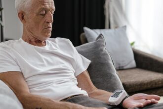découvrez tout sur l'hypertension résistante, ses causes, symptômes et traitements. informez-vous sur les meilleures stratégies pour gérer cette condition et améliorer votre santé cardiovasculaire.