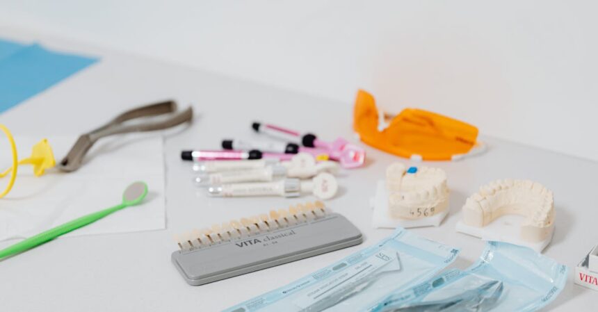 découvrez tout sur les implants dentaires : une solution durable pour retrouver le sourire et la fonction de votre bouche. informez-vous sur les étapes, les avantages et le choix d'un spécialiste pour une intervention réussie.