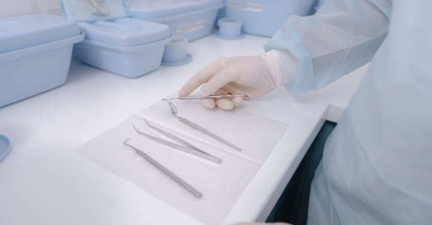 découvrez les causes, les symptômes et les traitements des infections liées aux couronnes dentaires. informez-vous sur les meilleures pratiques pour prévenir les complications et maintenir une santé bucco-dentaire optimale.