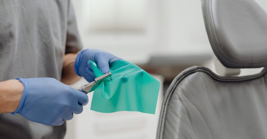 découvrez tout ce qu'il faut savoir sur les infections dentaires : leurs causes, symptômes, traitements et conseils pour les prévenir. protégez votre sourire et votre santé dentaire!