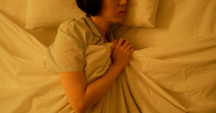 découvrez les causes et solutions de l'insomnie. apprenez à améliorer votre qualité de sommeil grâce à des conseils pratiques et des astuces pour retrouver des nuits paisibles.