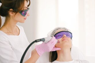 découvrez les interventions non-invasives, des techniques médicales modernes permettant de traiter diverses conditions sans chirurgie, assurant confort et sécurité pour les patients.