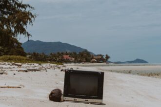 découvrez l'importance d'une digital detox pour retrouver équilibre et sérénité dans un monde hyperconnecté. apprenez comment déconnecter des écrans et redécouvrir le bonheur des interactions réelles.