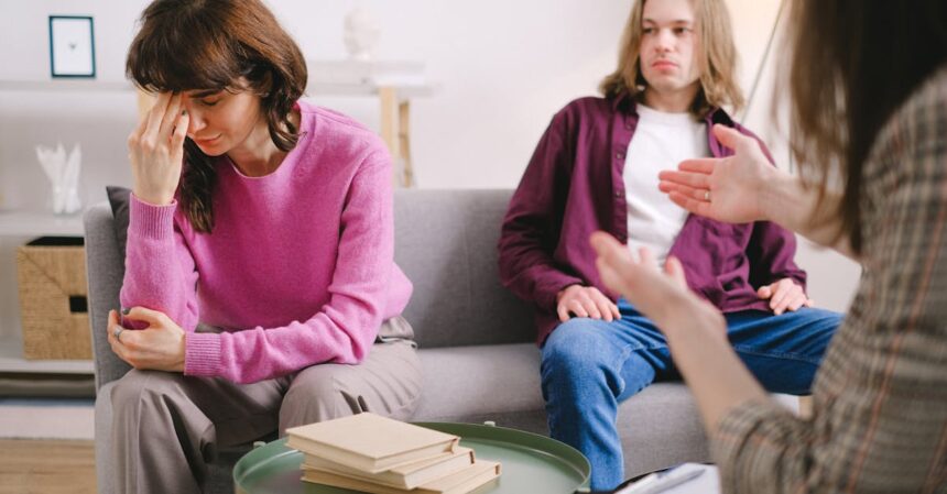 découvrez la thérapie cognitivo-comportementale, une approche psychologique efficace pour surmonter l'anxiété, la dépression et d'autres troubles mentaux. apprenez à modifier vos pensées et comportements pour améliorer votre bien-être émotionnel.