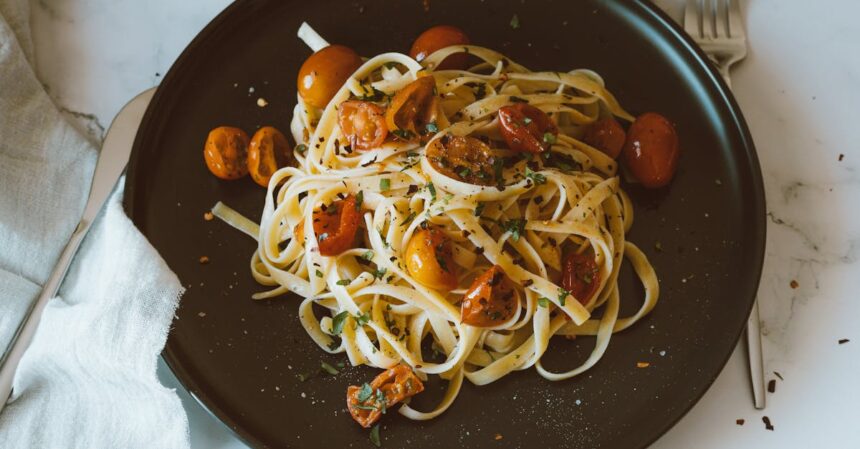 découvrez les bienfaits de la diète méditerranéenne, riche en saveurs et en ingrédients sains. apprenez à savourer des plats équilibrés à base de fruits, légumes, poissons et huiles d'olive pour améliorer votre santé et votre bien-être tout en vous régalant.