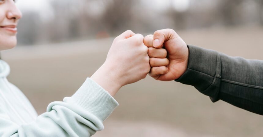 découvrez l'importance du respect mutuel dans les relations humaines. apprenez comment cultiver une atmosphère de compréhension et de bienveillance pour favoriser des interactions saines et harmonieuses.