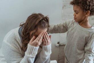 découvrez comment le soutien familial joue un rôle crucial dans le bien-être et le développement des individus, en favorisant des relations saines et un environnement propice à l'épanouissement personnel.