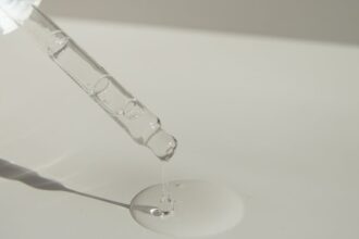 découvrez les acides aminés essentiels, des nutriments cruciaux pour la santé et le bien-être. apprenez leur importance dans la construction musculaire, la récupération et le métabolisme. explorez les meilleures sources alimentaires et comment les intégrer dans votre régime pour optimiser votre énergie et votre performance.