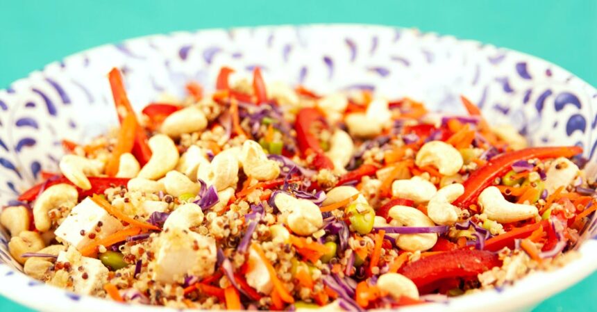 découvrez les protéines végétales, une source nutritionnelle saine et durable, essentielle pour un régime équilibré. apprenez comment intégrer ces protéines dans vos repas quotidiens et optimiser votre santé.