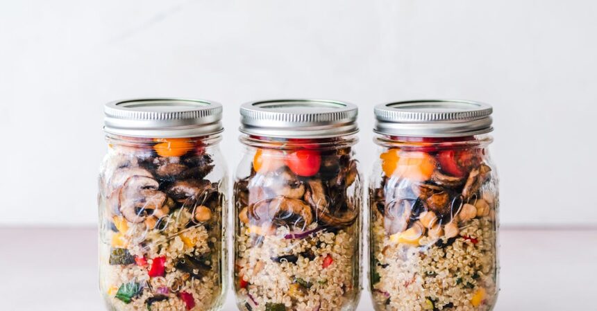découvrez les bienfaits des protéines végétales, une alternative saine et nutritive aux protéines animales. explorez des recettes délicieuses et des conseils pour intégrer facilement ces sources de protéines dans votre alimentation quotidienne.