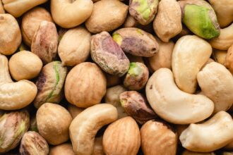 découvrez nos en-cas riches en protéines, idéaux pour booster votre énergie et compléter votre alimentation. parfaits pour la collation post-entraînement ou pour un petit coup de pep's durant la journée.