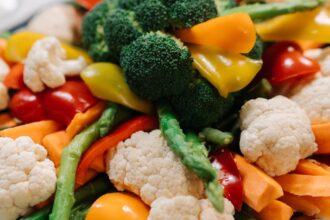 découvrez les bienfaits des légumes crucifères pour votre santé. riches en nutriments et en antioxydants, ces légumes tels que le brocoli, le chou-fleur et le chou frisé peuvent renforcer votre système immunitaire et contribuer à une alimentation équilibrée.