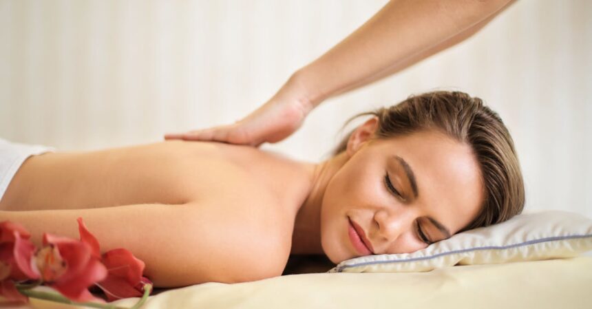 découvrez les bienfaits des massages thérapeutiques pour apaiser le corps et l'esprit. nos séances personnalisées vous aideront à réduire le stress, soulager les douleurs musculaires et améliorer votre bien-être général. offrez-vous un moment de détente et de régénération grâce à nos techniques éprouvées.