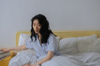 découvrez des routines de coucher apaisantes pour un sommeil réparateur et une meilleure qualité de vie. apprenez à établir des habitudes qui favorisent la relaxation et aident les enfants (et les adultes) à s'endormir paisiblement.