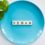 explorez le véganisme, un mode de vie éthique et durable qui prône le respect des animaux et la protection de l'environnement. découvrez des recettes savoureuses, des conseils pratiques et des informations sur les bienfaits pour la santé d'une alimentation 100% végétale.