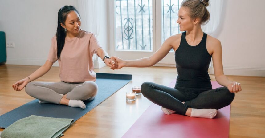 découvrez les nombreux bienfaits du yoga pour le corps et l'esprit. améliorez votre flexibilité, réduisez le stress et trouvez l'équilibre intérieur grâce à cette pratique millénaire. explorez les avantages du yoga pour votre bien-être quotidien.
