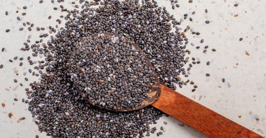découvrez les bienfaits des graines de chia, super-aliment riche en oméga-3, fibres et antioxydants. améliorez votre santé digestive, boostez votre énergie et intégrez facilement ces graines polyvalentes dans votre alimentation quotidienne.