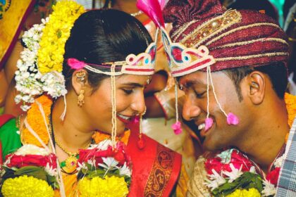 découvrez les secrets du bonheur conjugal avec nos conseils pratiques et astuces pour renforcer votre relation. apprenez à cultiver l'amour, la communication et la complicité pour une vie de couple épanouissante.