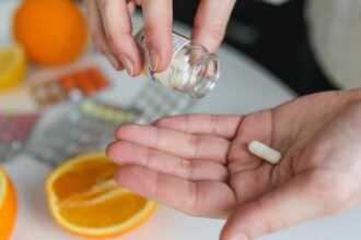 découvrez notre gamme de suppléments de haute qualité pour soutenir votre santé et votre bien-être. que vous cherchiez des vitamines, des minéraux ou des protéines, trouvez le produit parfait pour compléter votre régime alimentaire et atteindre vos objectifs de forme physique.
