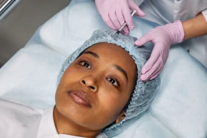 découvrez nos traitements anti-âge innovants pour revitaliser votre peau et réduire les signes du vieillissement. profitez de solutions efficaces et adaptées à vos besoins pour un teint radieux et rajeuni.