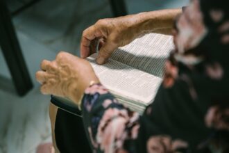 découvrez comment optimiser votre santé cognitive grâce à des stratégies efficaces, des conseils pratiques et des informations sur les bienfaits d'un mode de vie sain pour le cerveau.