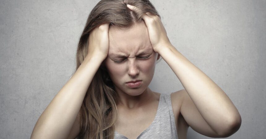 découvrez des informations essentielles sur les maux de tête : leurs causes, symptômes et traitements. apprenez comment soulager vos douleurs et prévenir les crises grâce à des conseils pratiques et des solutions de bien-être.