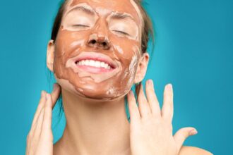 découvrez les bienfaits des masques à base d'argile pour votre peau. hydratez, purifiez et détoxifiez votre épiderme avec nos recettes naturelles et conseils d'application. offrez à votre visage un éclat radieux et une douceur inégalée grâce à l'argile !