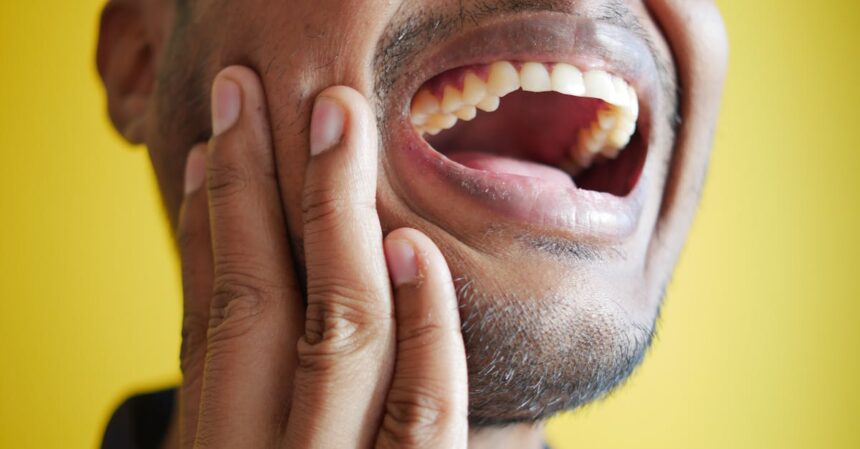 découvrez les causes, les symptômes et les traitements efficaces pour soulager vos douleurs dentaires. ne laissez pas une rage de dents gâcher votre quotidien, informez-vous pour agir rapidement et soulager votre inconfort.