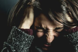 découvrez les causes, les symptômes et les traitements des maux de tête. obtenez des conseils pratiques pour soulager vos douleurs et améliorer votre bien-être au quotidien.