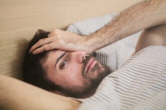 découvrez les meilleures astuces pour soulager vos maux de tête du weekend. apprenez à identifier les causes, à prévenir les douleurs et à profiter pleinement de votre temps libre, sans être gêné par des céphalées.