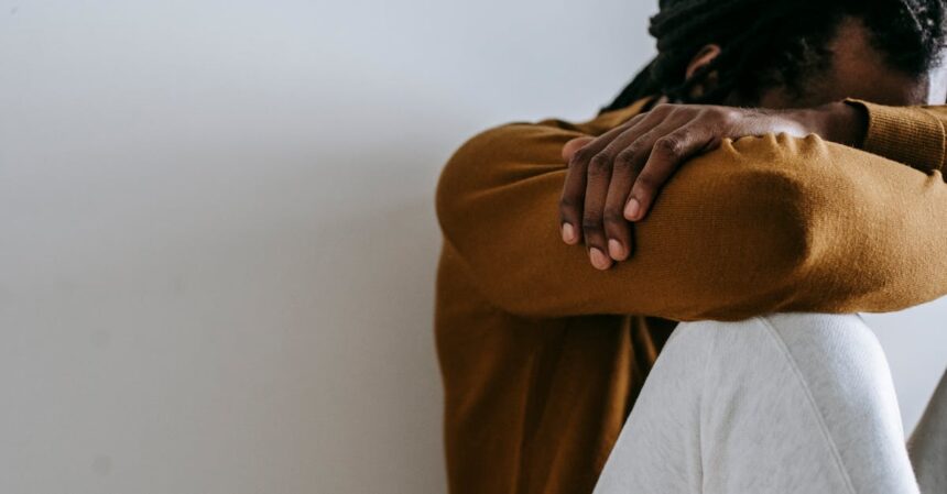 découvrez tout sur la migraine : causes, symptômes, traitements et conseils pour soulager vos douleurs et améliorer votre qualité de vie.