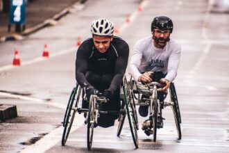 découvrez des informations essentielles sur le handicap, y compris des ressources, des droits, et des conseils pour améliorer l'accessibilité et l'inclusion. un guide pour sensibiliser et soutenir les personnes en situation de handicap.