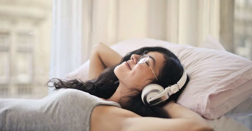 découvrez notre sélection de musique relaxante, conçue pour apaiser l'esprit et favoriser la détente. plongez dans un univers sonore apaisant qui vous aidera à réduire le stress et à améliorer votre bien-être.