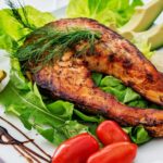 découvrez les bienfaits des oméga-3 pour votre santé. ces acides gras essentiels sont cruciaux pour le bon fonctionnement du cœur, du cerveau et des articulations. apprenez comment intégrer les oméga-3 dans votre alimentation quotidienne grâce à des sources naturelles et des suppléments.