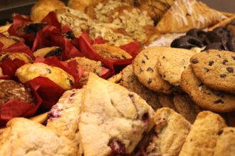 découvrez une délicieuse sélection de snacks qui séduiront toutes vos envies. qu'il s'agisse de petites collations sucrées ou salées, trouvez votre bonheur parmi nos recettes simples et rapides à réaliser.