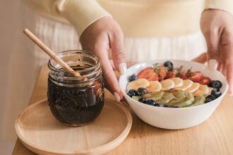 découvrez notre plan de repas complet qui vous aide à organiser vos repas de manière saine et équilibrée. idéal pour gagner du temps en cuisine tout en variant les saveurs, ce plan est conçu pour répondre à vos besoins nutritionnels quotidiens.
